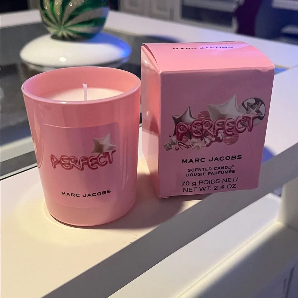 Marc Jacobs Perfect Scented Candle-NEW